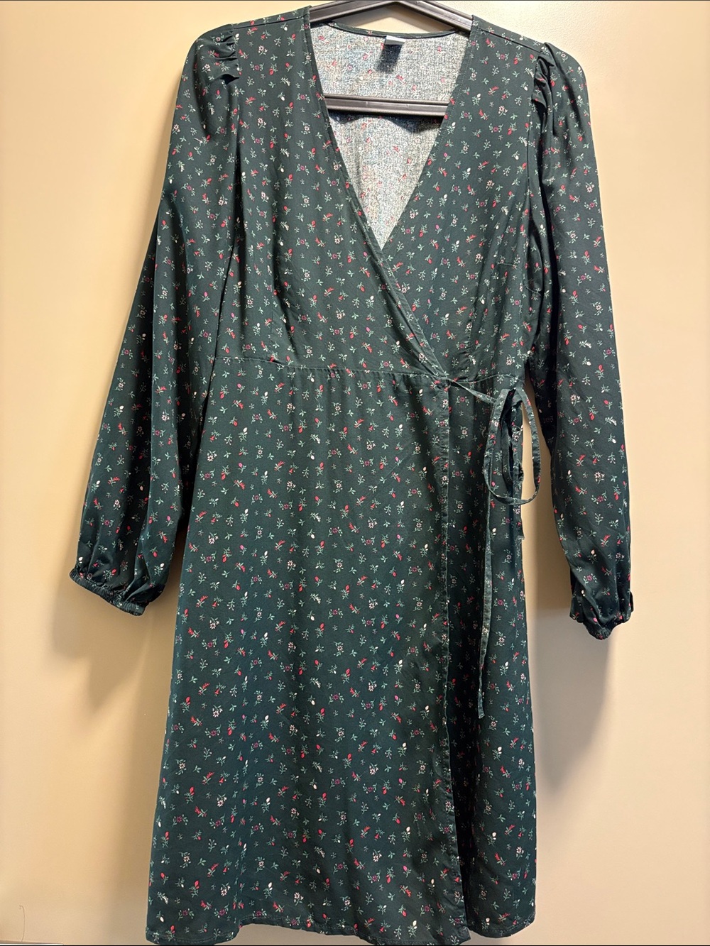 Old Navy Green Floral Wrap Dress